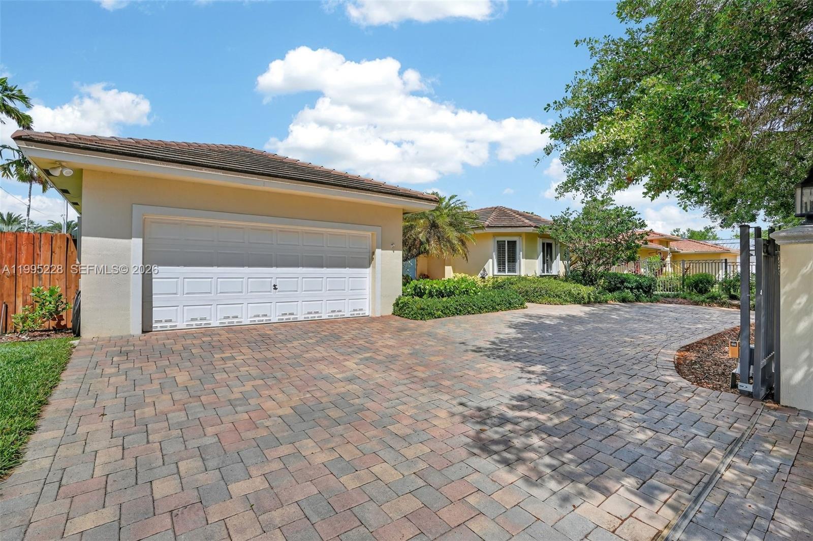 6462 SW 93rd Pl, Miami FL 33173 photo 3