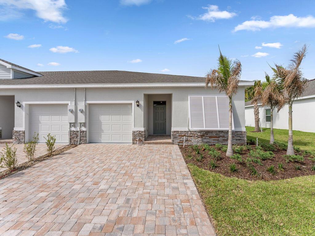 8947 Orchid Reserve Circle, Sebastian FL 32958