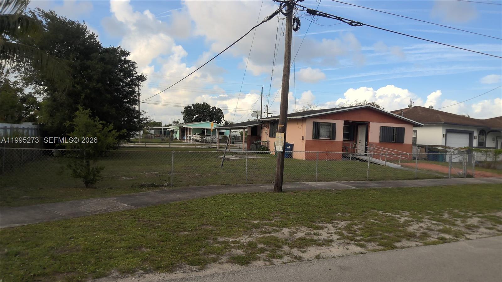 1671 NW 154th St, Miami Gardens FL 33054 photo 2
