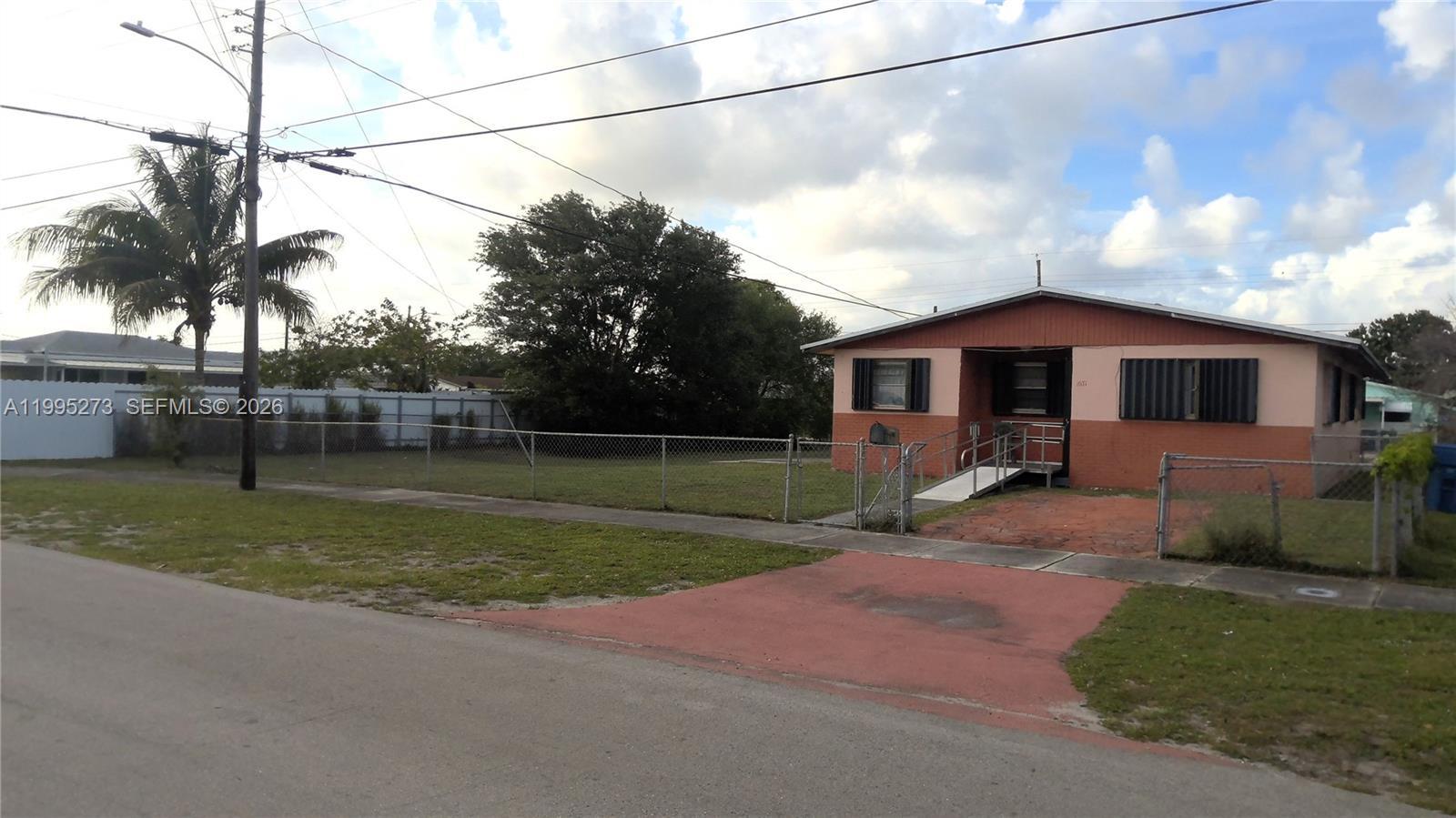 1671 NW 154th St, Miami Gardens FL 33054 photo 3