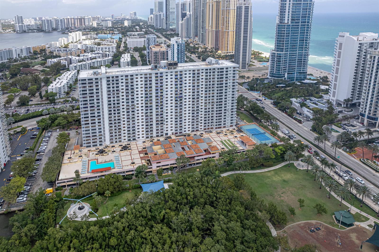 210 174th Street # 1110, Sunny Isles Beach FL 33160 photo 2