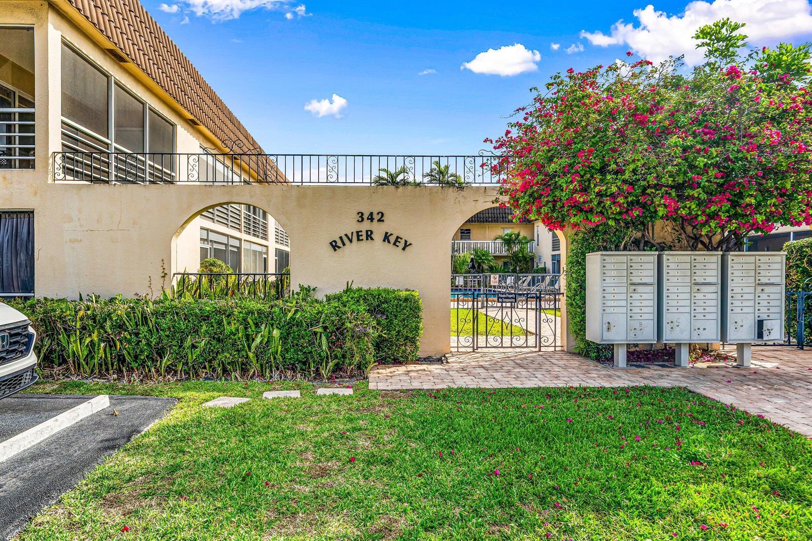 342 Southwind Drive # 102, North Palm Beach FL 33408 photo 2