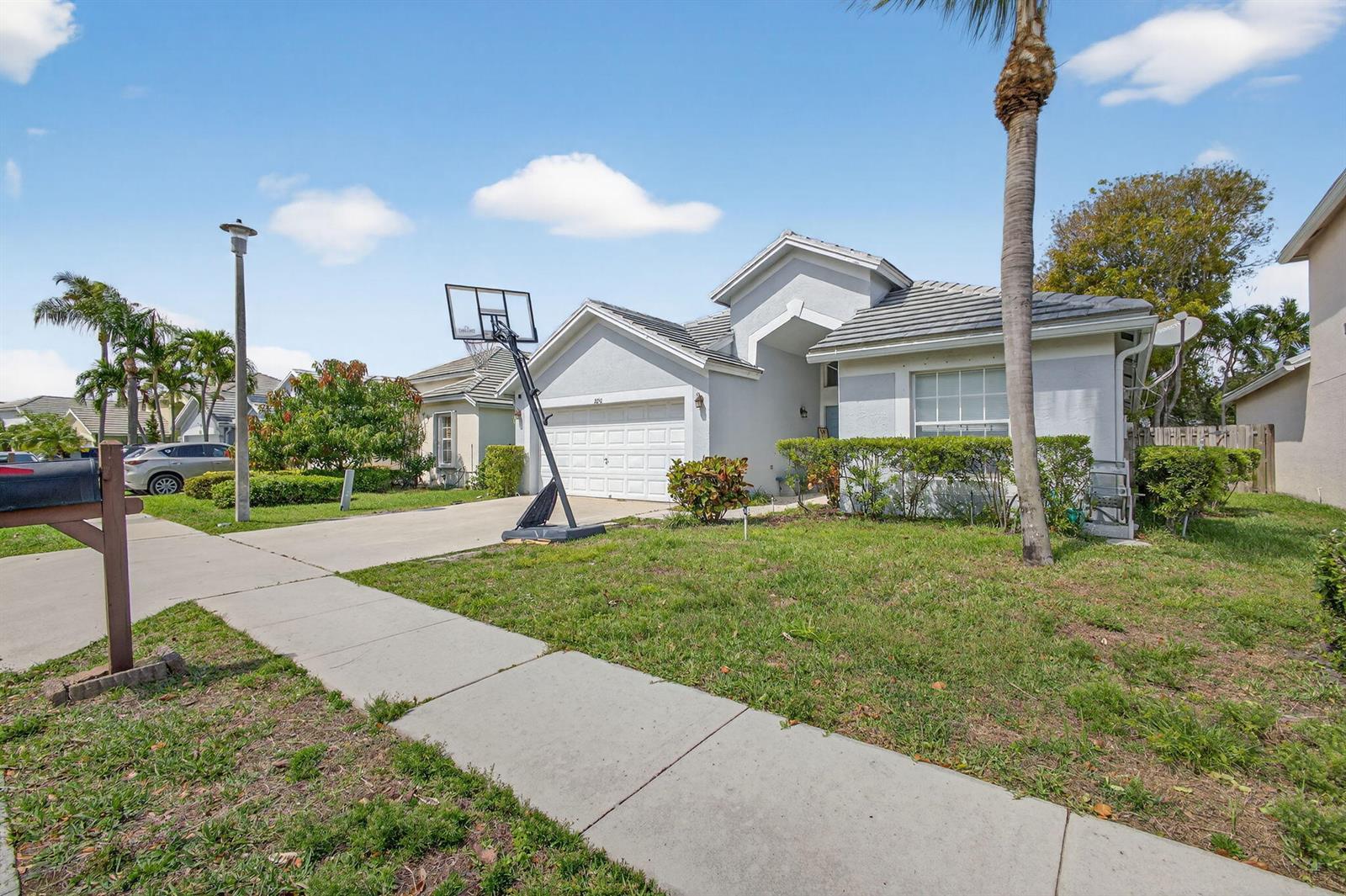 2050 Normandy Circle, West Palm Beach FL 33409 photo 4