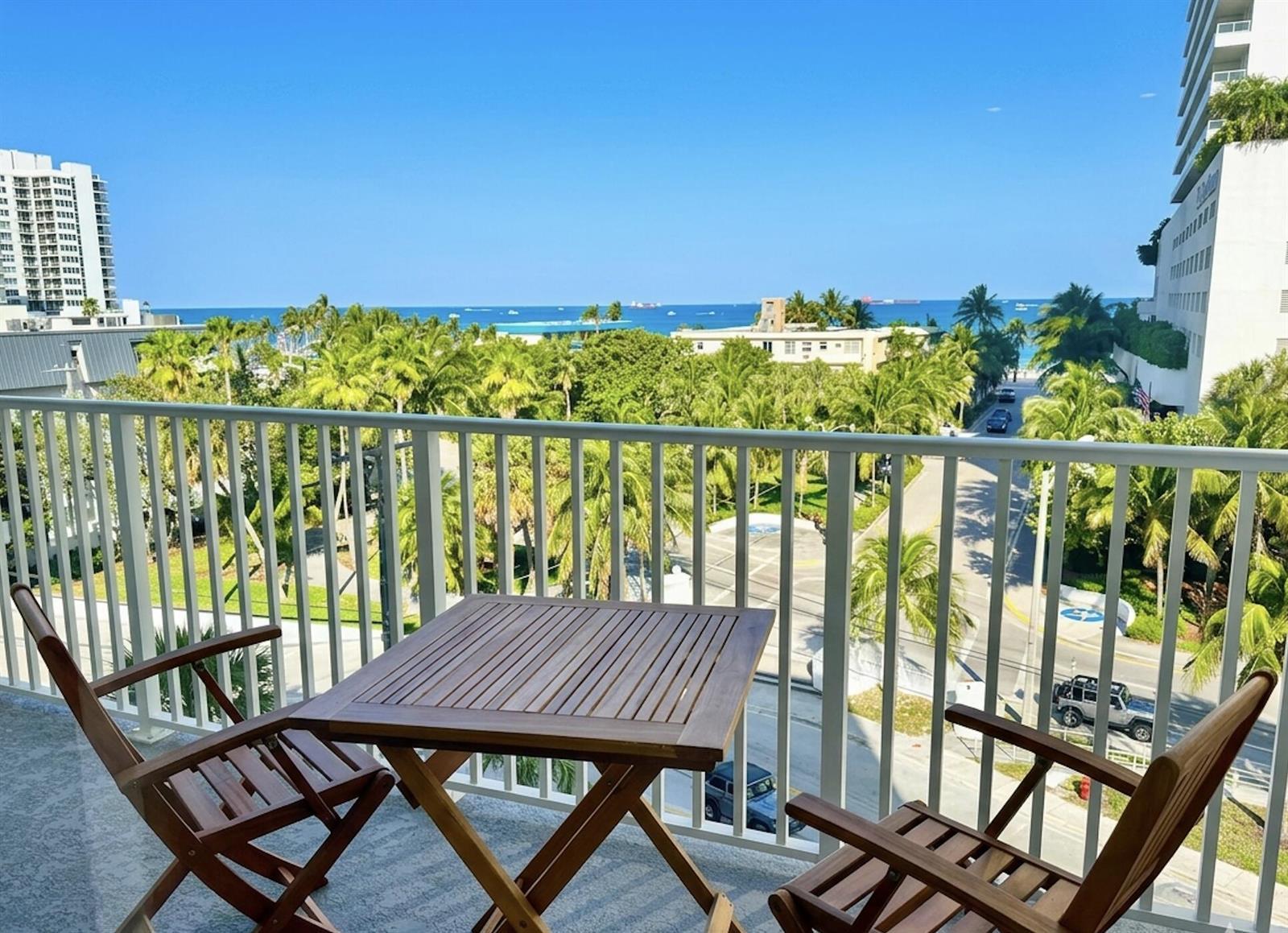 95 N Birch Road # 605, Fort Lauderdale FL 33304 photo 2