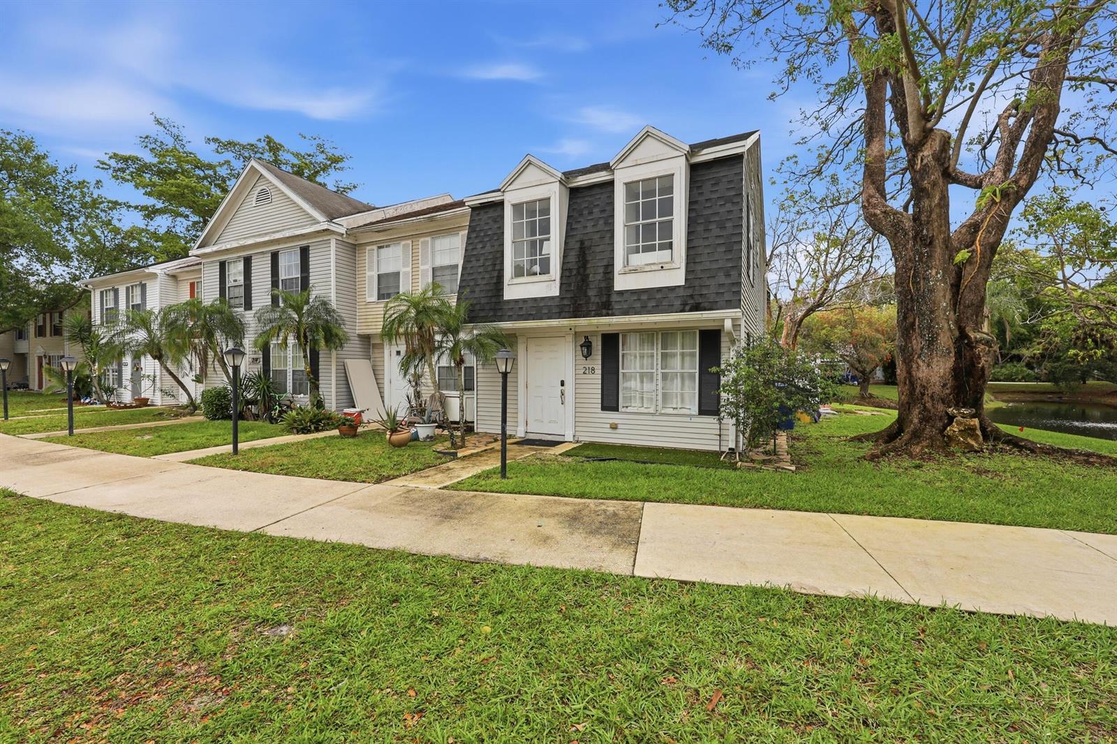 218 Old English Drive, Jupiter FL 33458