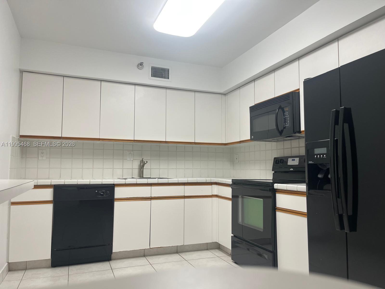 3530 Mystic Pointe Dr # 1711, Aventura FL 33180 photo 3