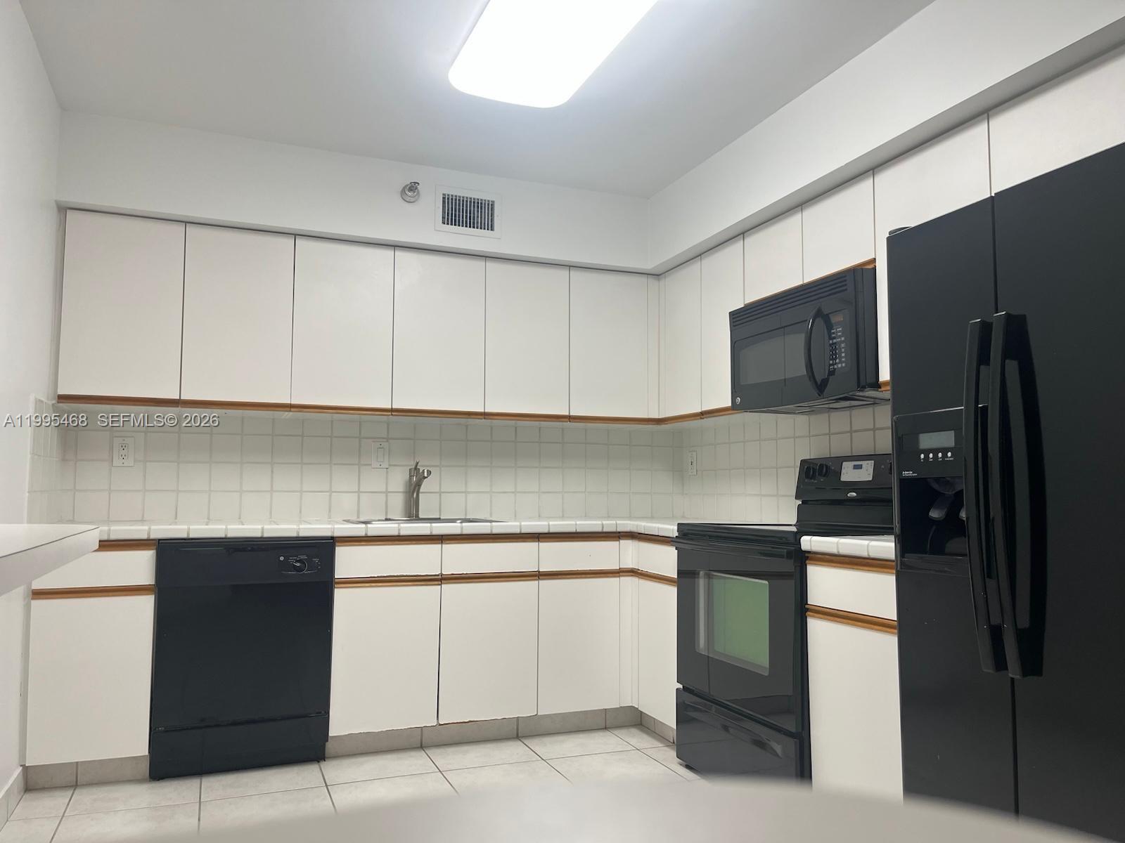 3530 Mystic Pointe Dr # 1711, Aventura FL 33180 photo 4