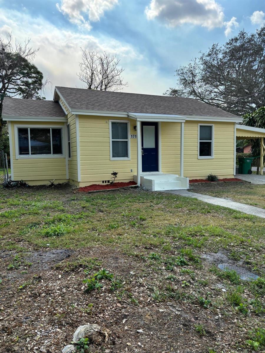 1717 Linwood Avenue, Fort Pierce FL 34982 photo 2