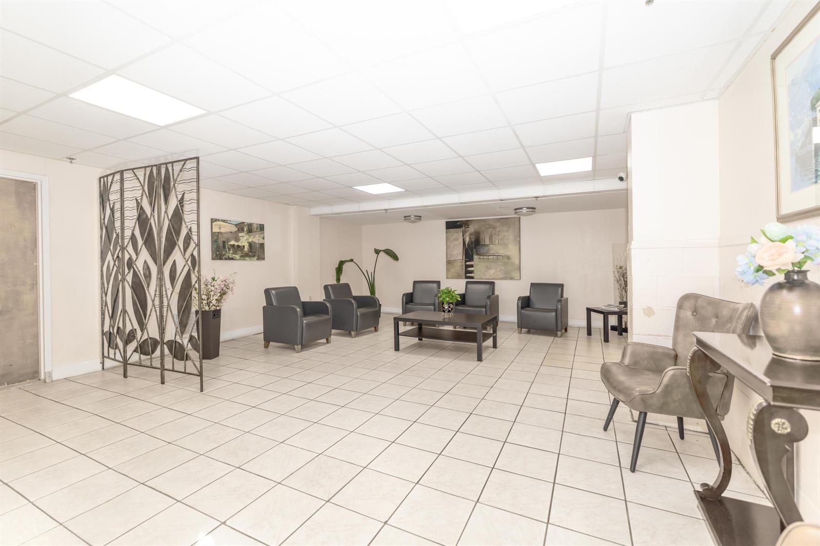 5055 NW 7th Street # 610, Miami FL 33126 photo 4