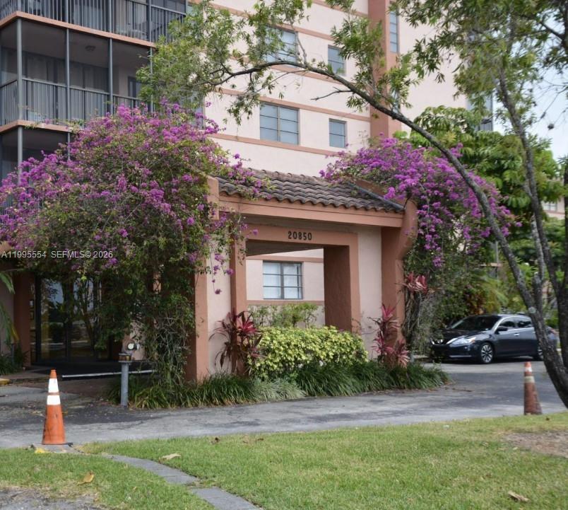 20850 San Simeon Way # 5, Miami FL 33179