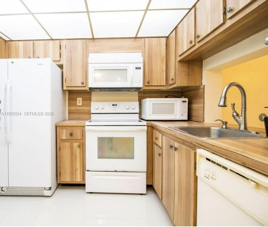20850 San Simeon Way # 5, Miami FL 33179 photo 5