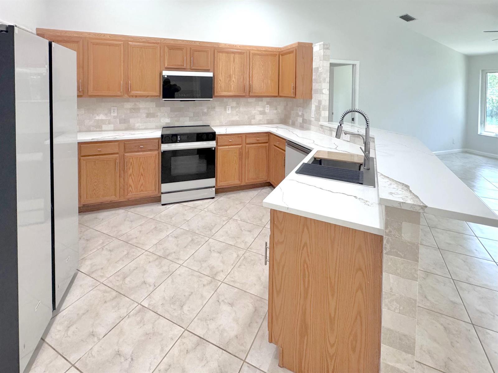 13706 N 41st Ln Lane N, FL 33411 photo 4
