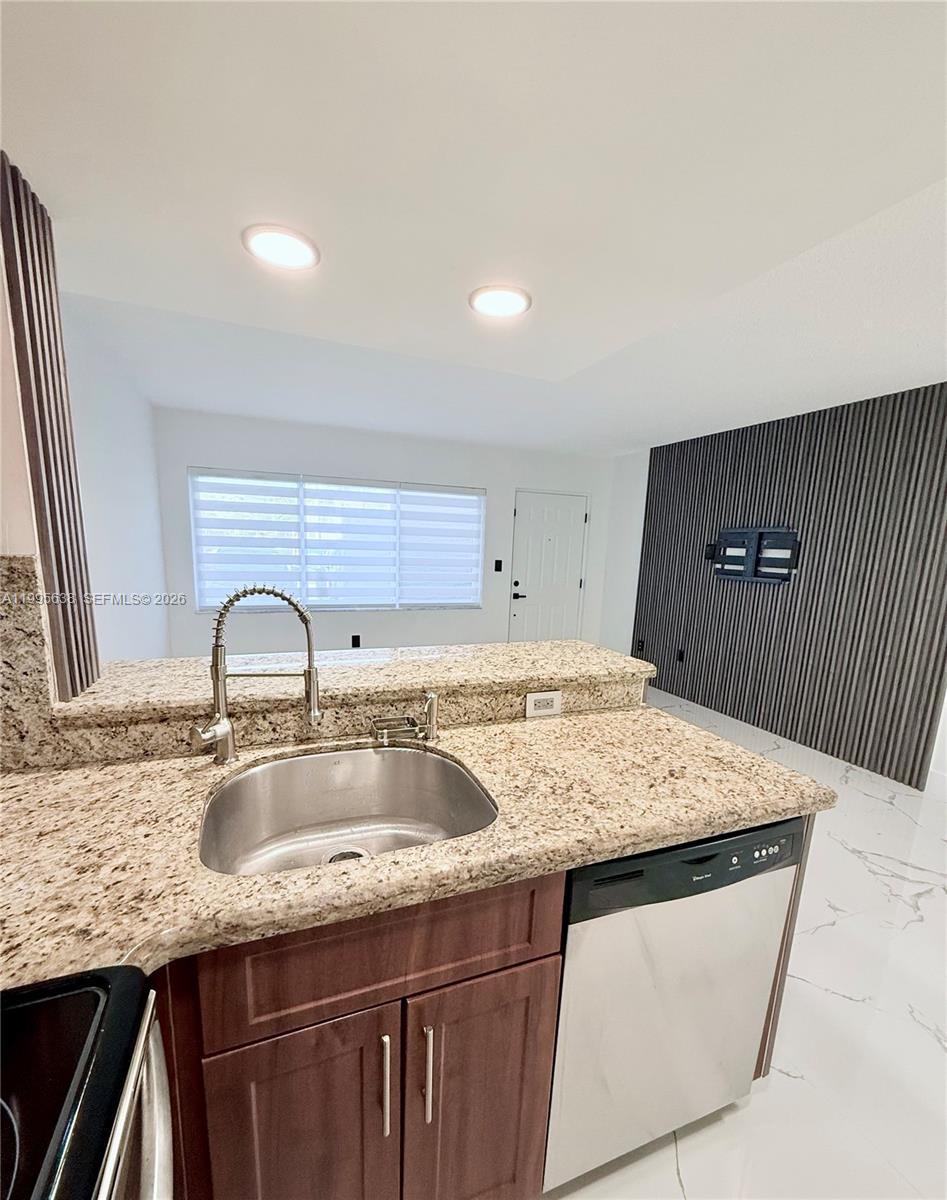 8660 NW 5th Ter # 108, Miami FL 33126
