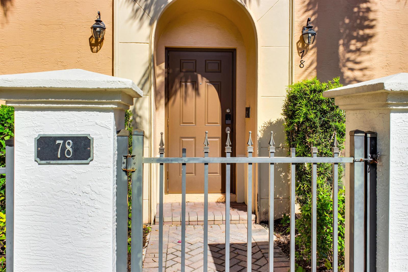 78 NW Hawthorne Place, Boca Raton FL 33432 photo 2