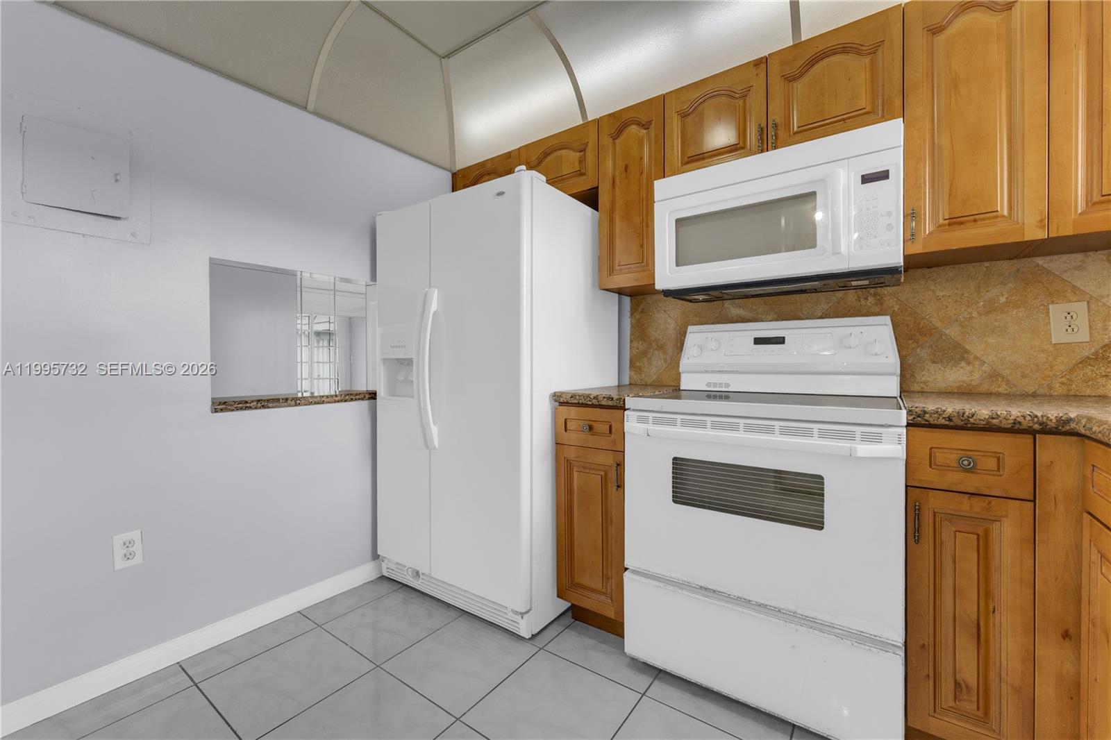 8280 Sunrise Lakes Blvd # 301, Sunrise FL 33322 photo 3