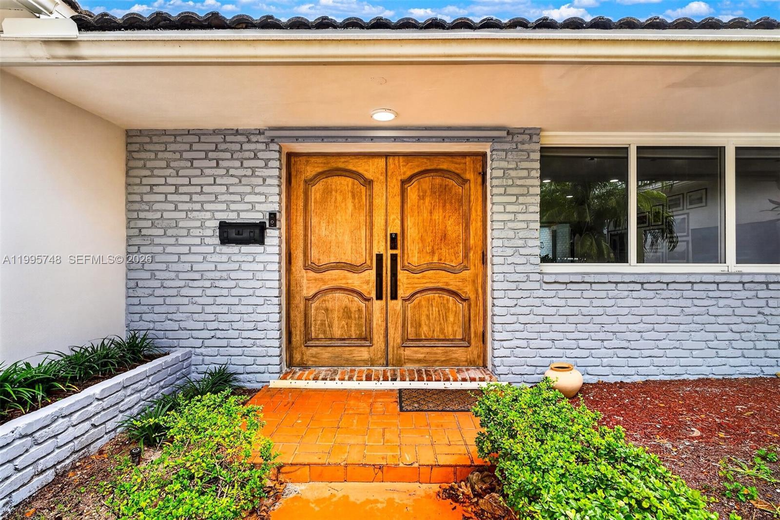 763 S Rainbow Dr, Hollywood FL 33021 photo 4