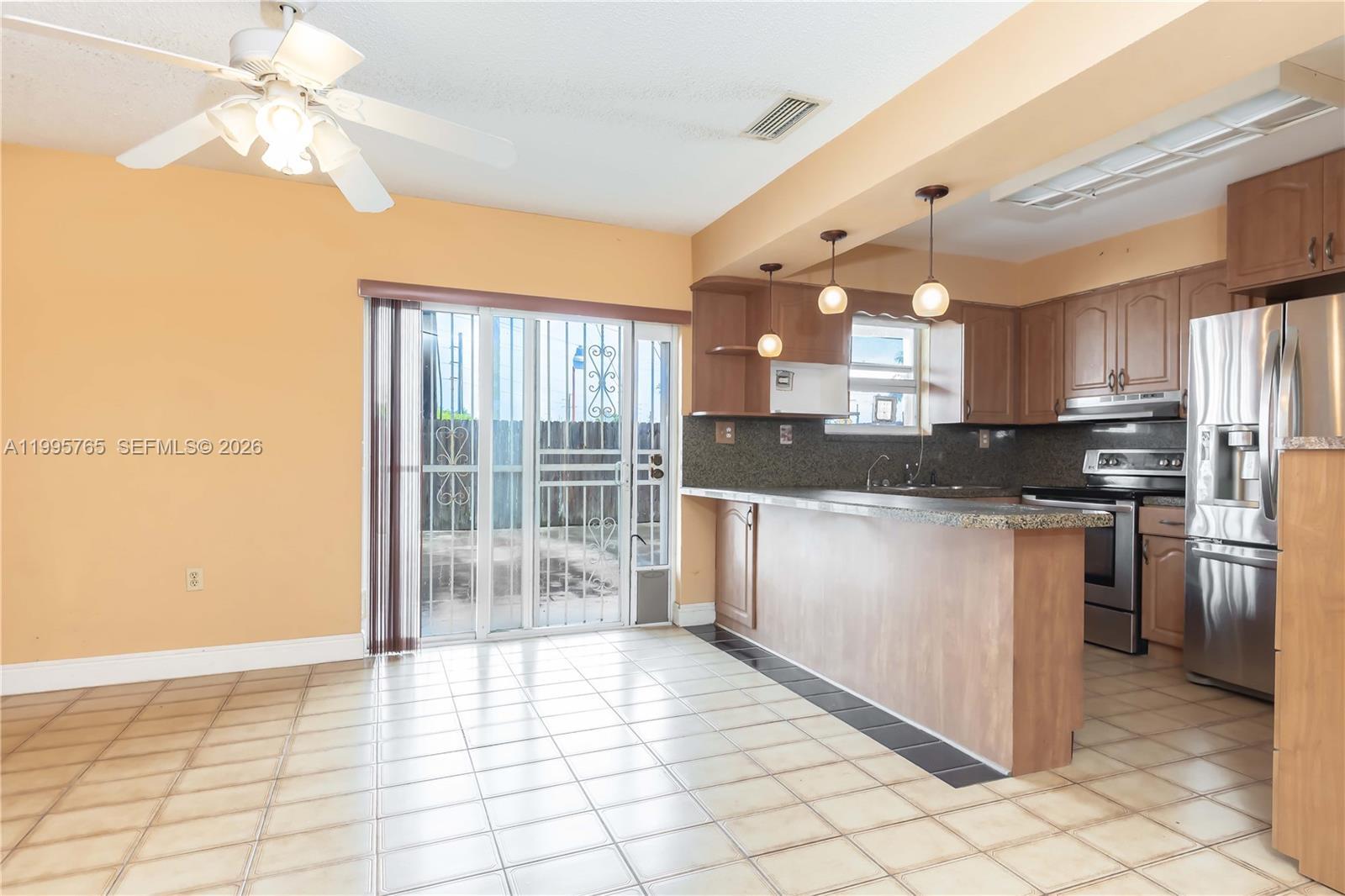 450 SW 92nd Ave # 1, Miami FL 33174 photo 3
