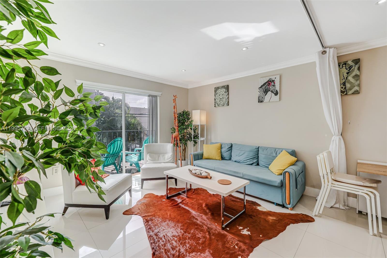 618 Euclid Ave # 204, Miami Beach FL 33139 photo 2