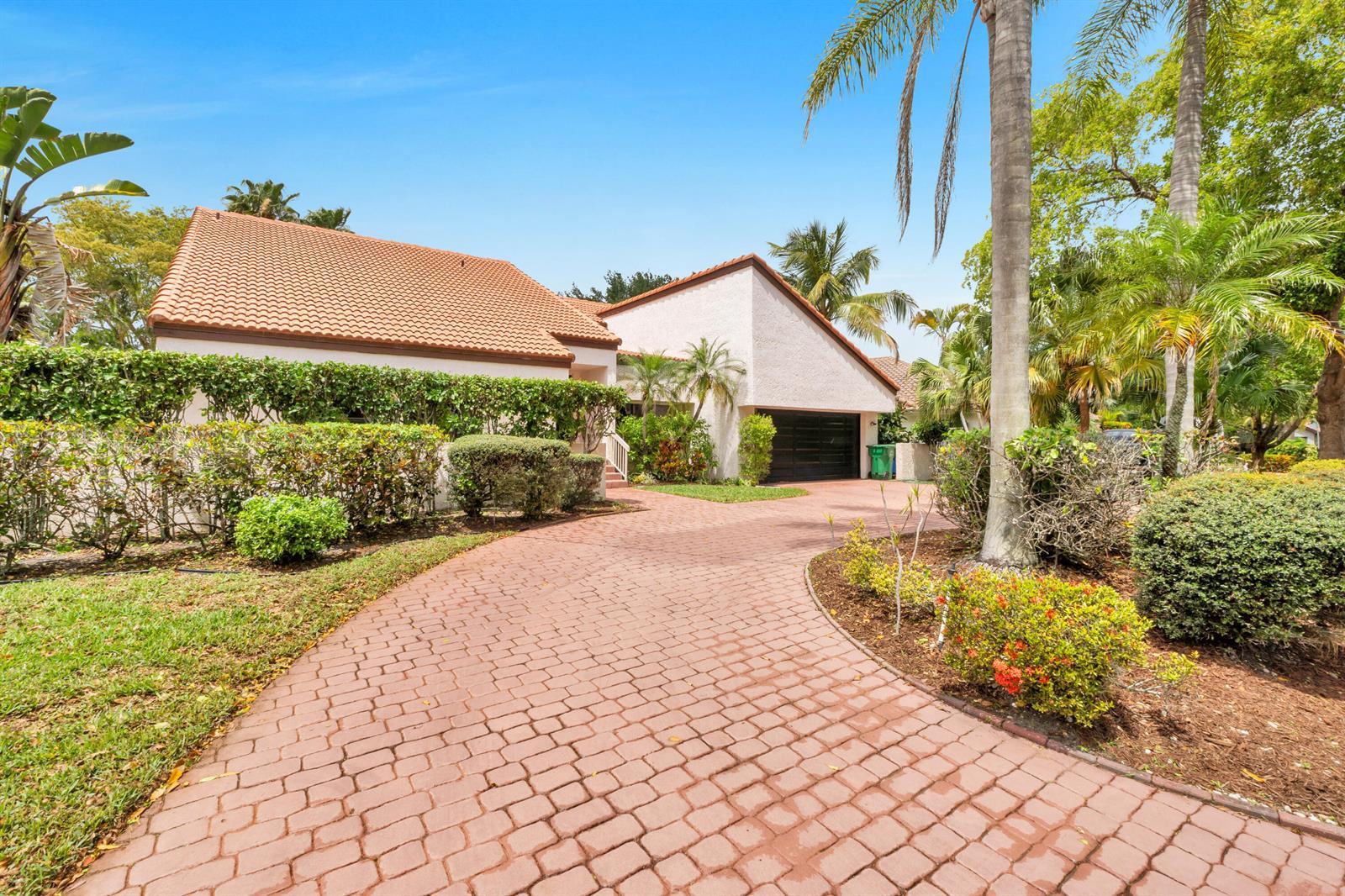 5040 NW 88th Lane, Coral Springs FL 33067 photo 3