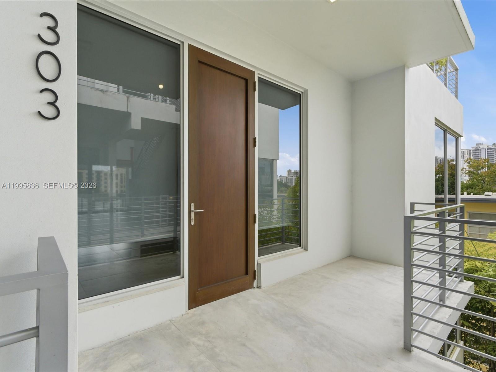 529 SW 11th St # 303, Miami FL 33129 photo 2
