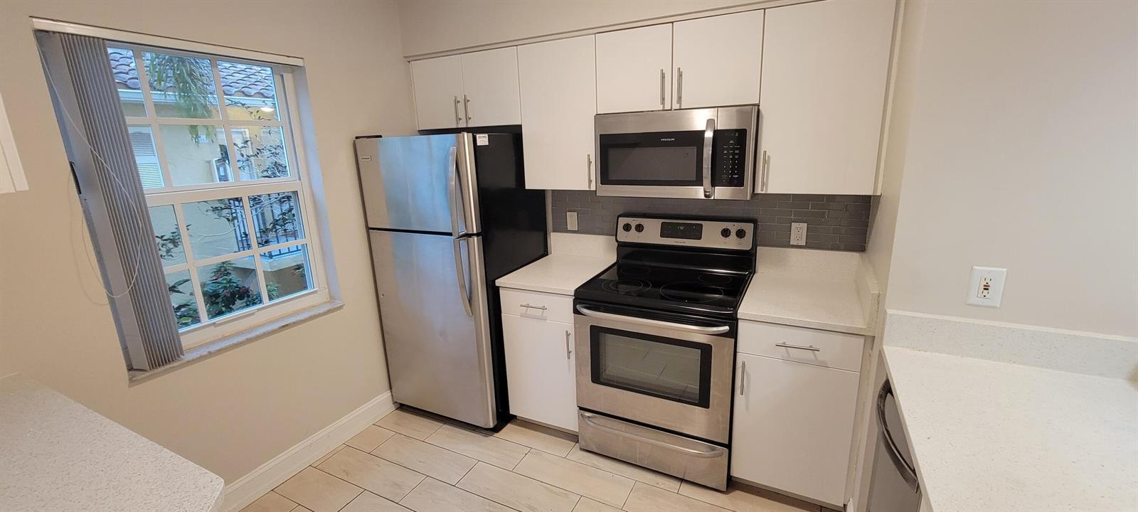 1125 Lake Shore Drive # 202, Lake Park FL 33403 photo 4