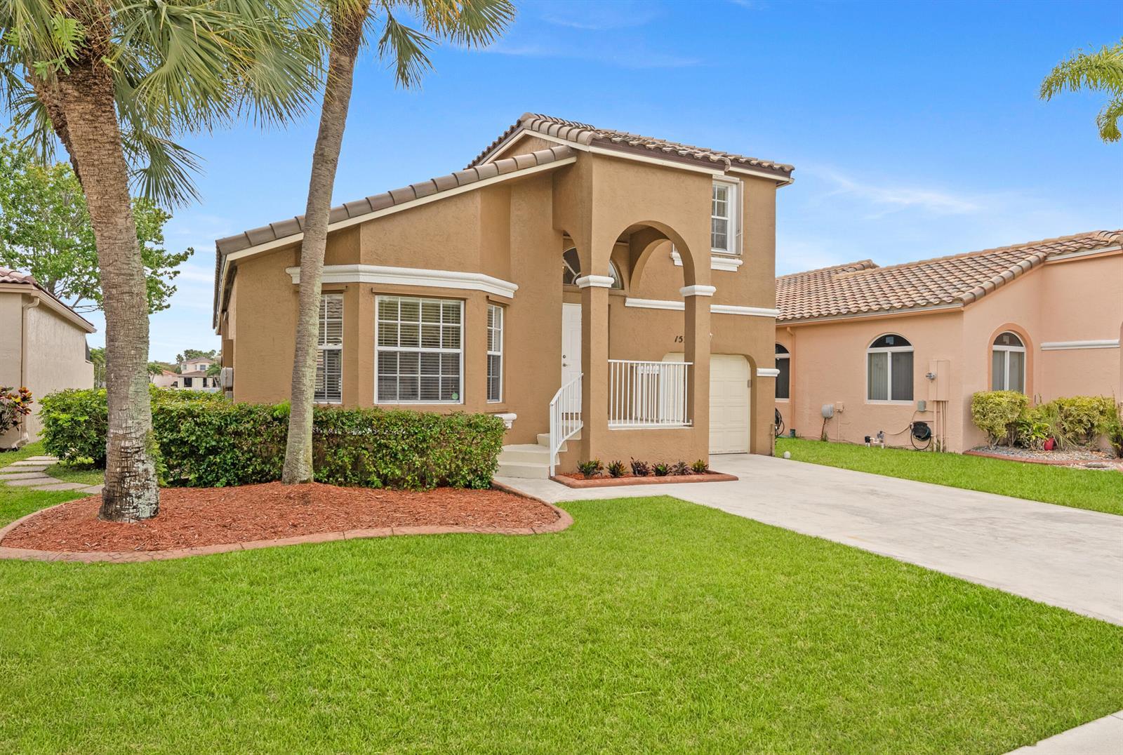 15350 NW 6th Court, Pembroke Pines FL 33028 photo 2