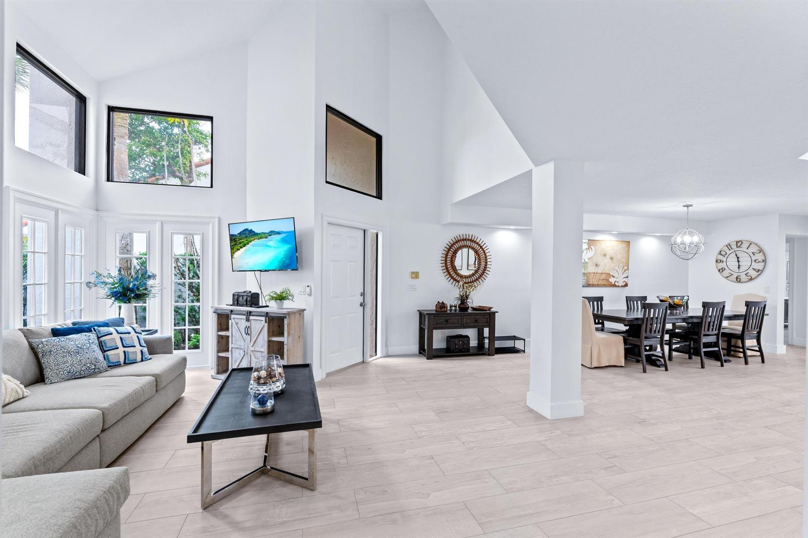2442 Windsor Way Court, Wellington FL 33414 photo 4