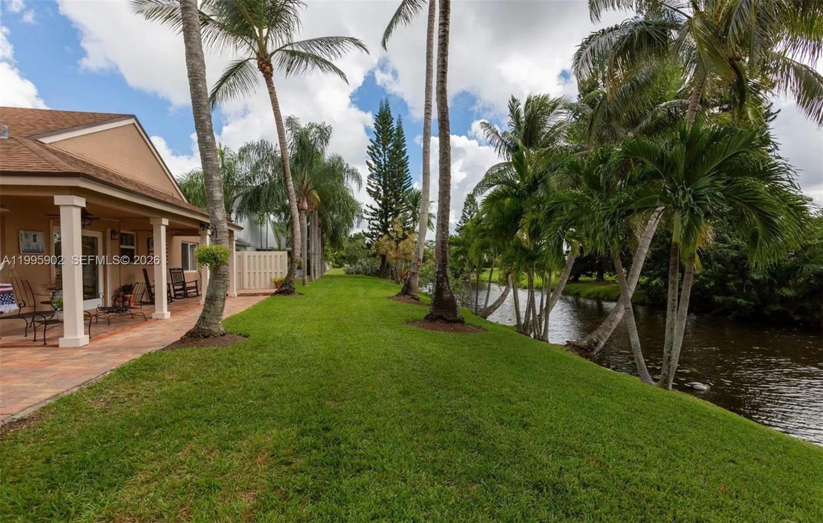 1190 SW 108th Way, Davie FL 33324 photo 2