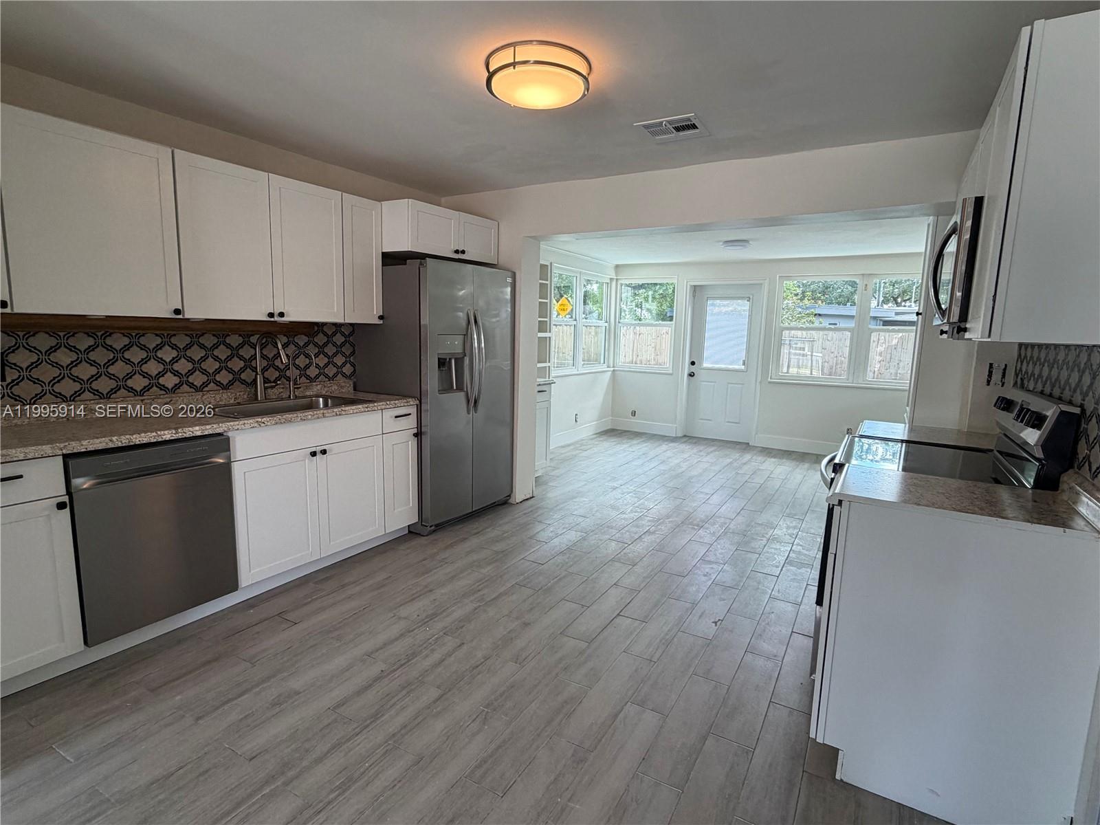 6604 Raleigh St, Hollywood FL 33024 photo 3