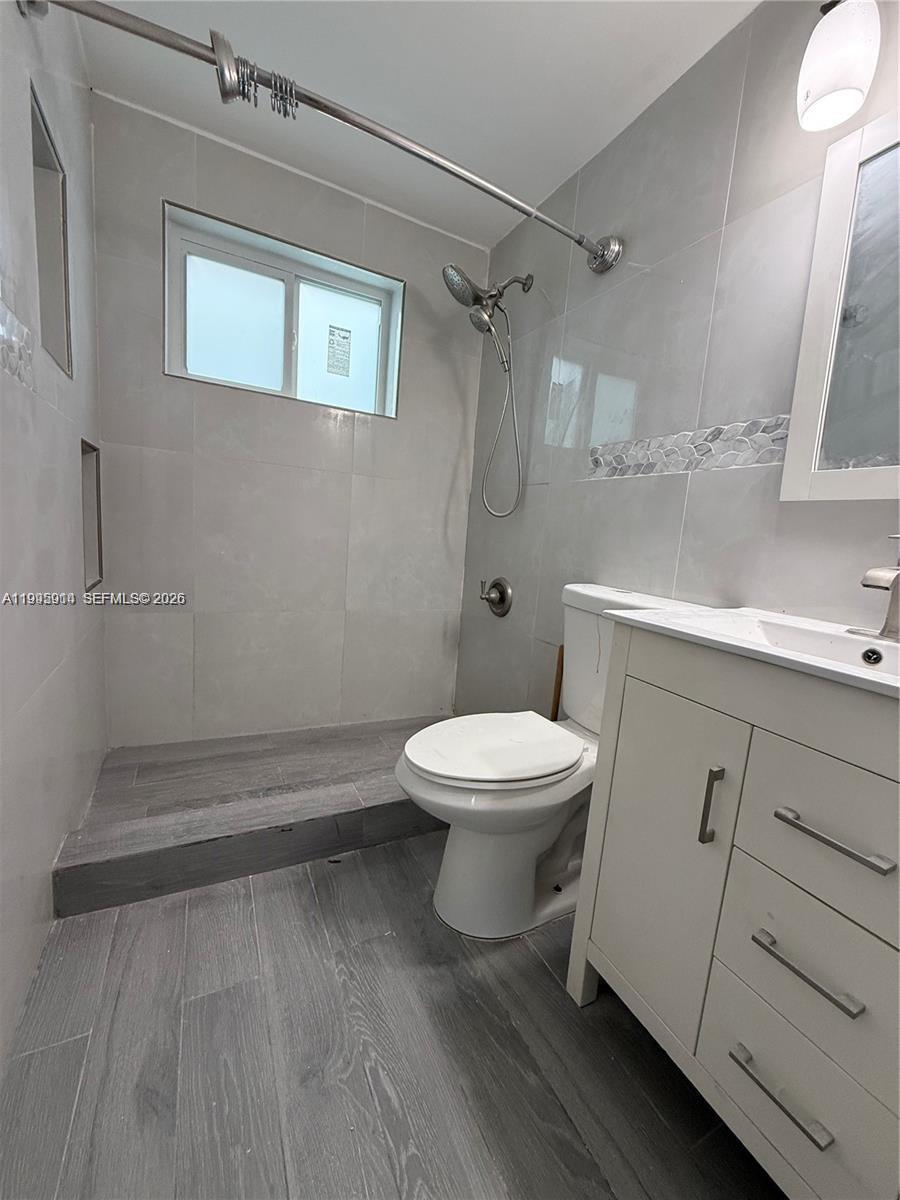 6604 Raleigh St, Hollywood FL 33024 photo 5