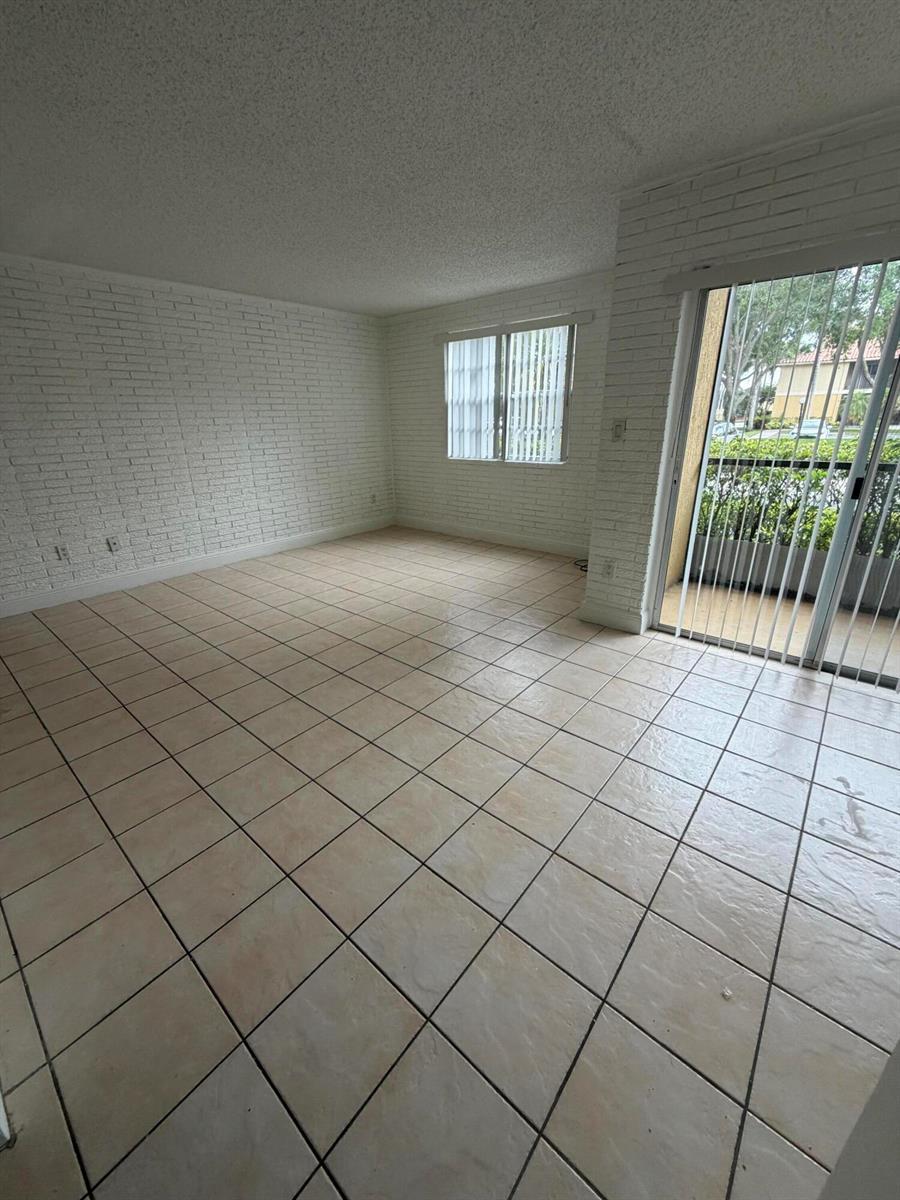 1285 SW 46th Avenue # 2709, Pompano Beach FL 33069 photo 3