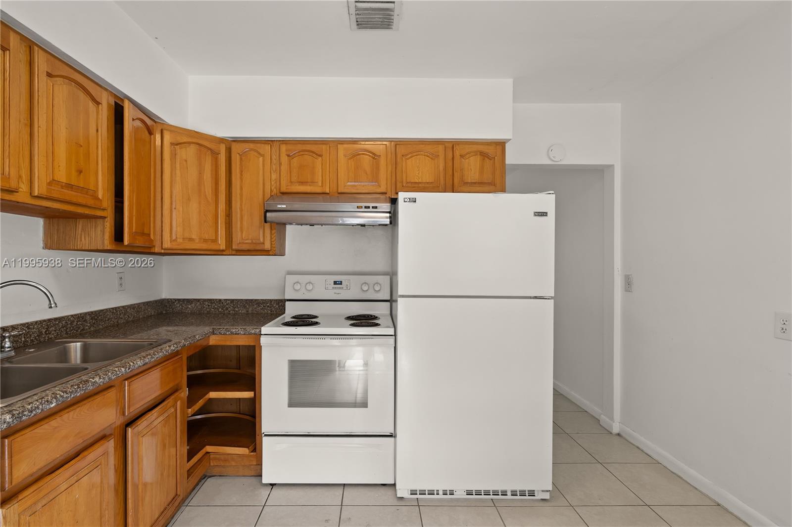 501 SW 9th St # 2, Hallandale Beach FL 33009 photo 3