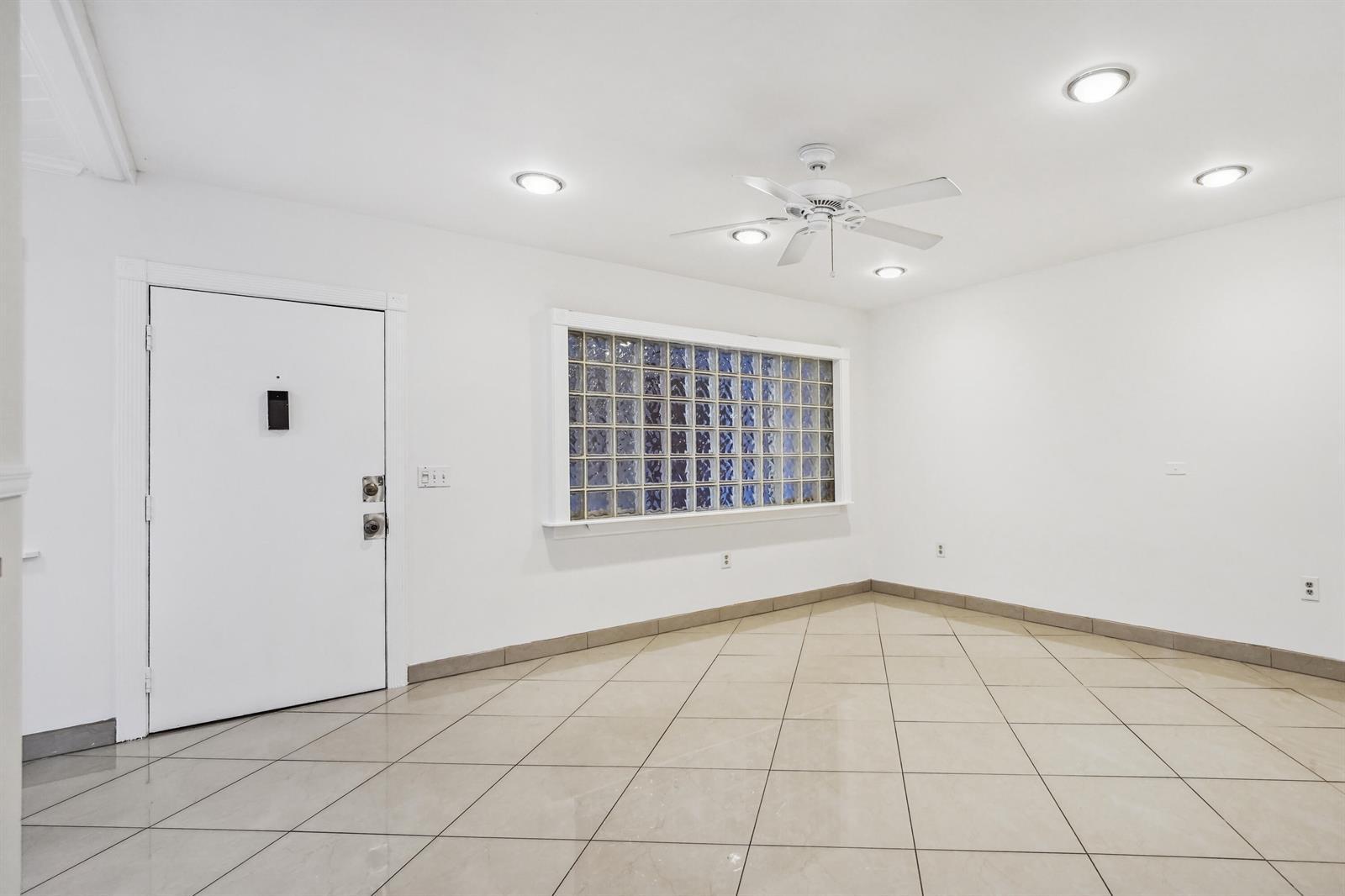 2878 Donnelly Drive # 106, Lake Worth FL 33462 photo 4