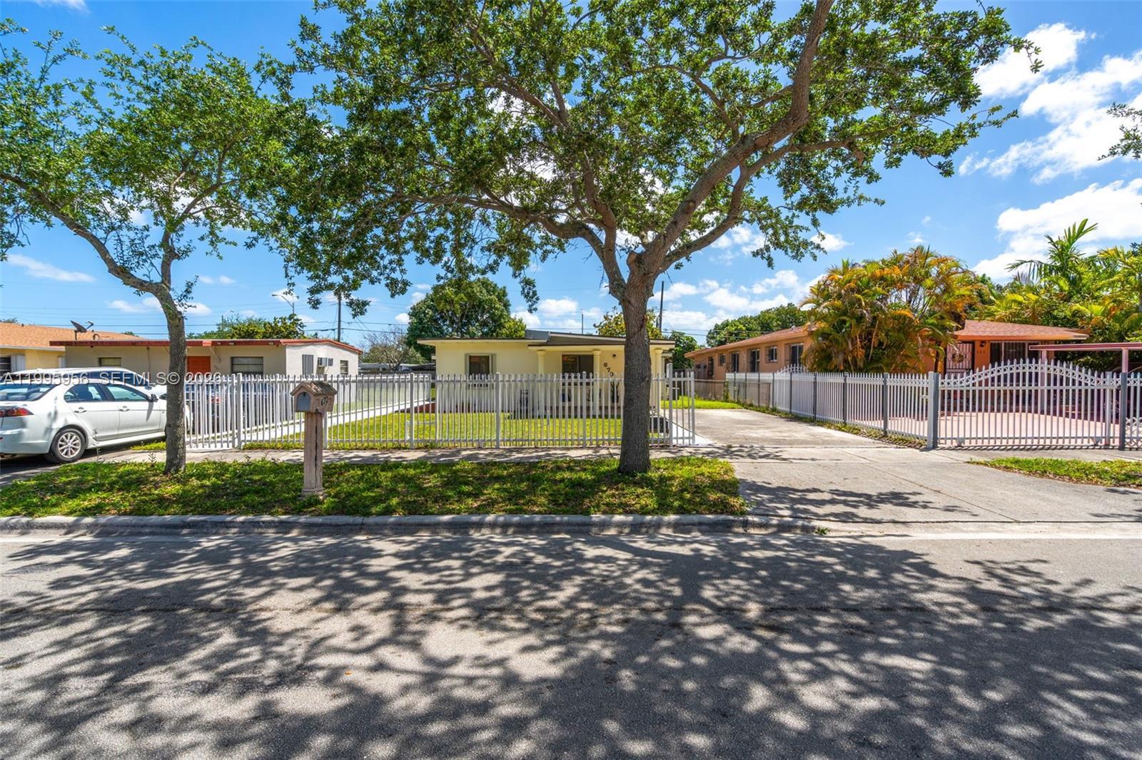 670 E 45th St, Hialeah FL 33013 photo 3