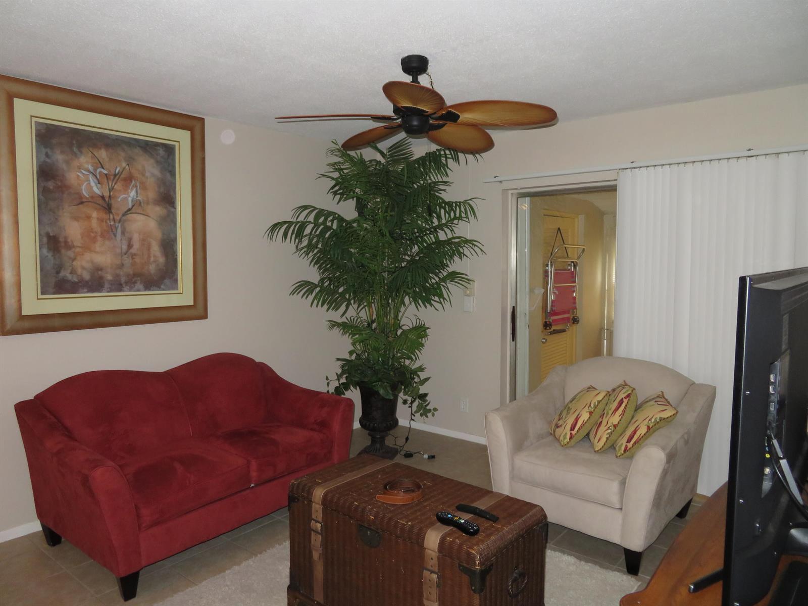 2971 W Ashley Dr Drive W # B, West Palm Beach FL 33415 photo 4