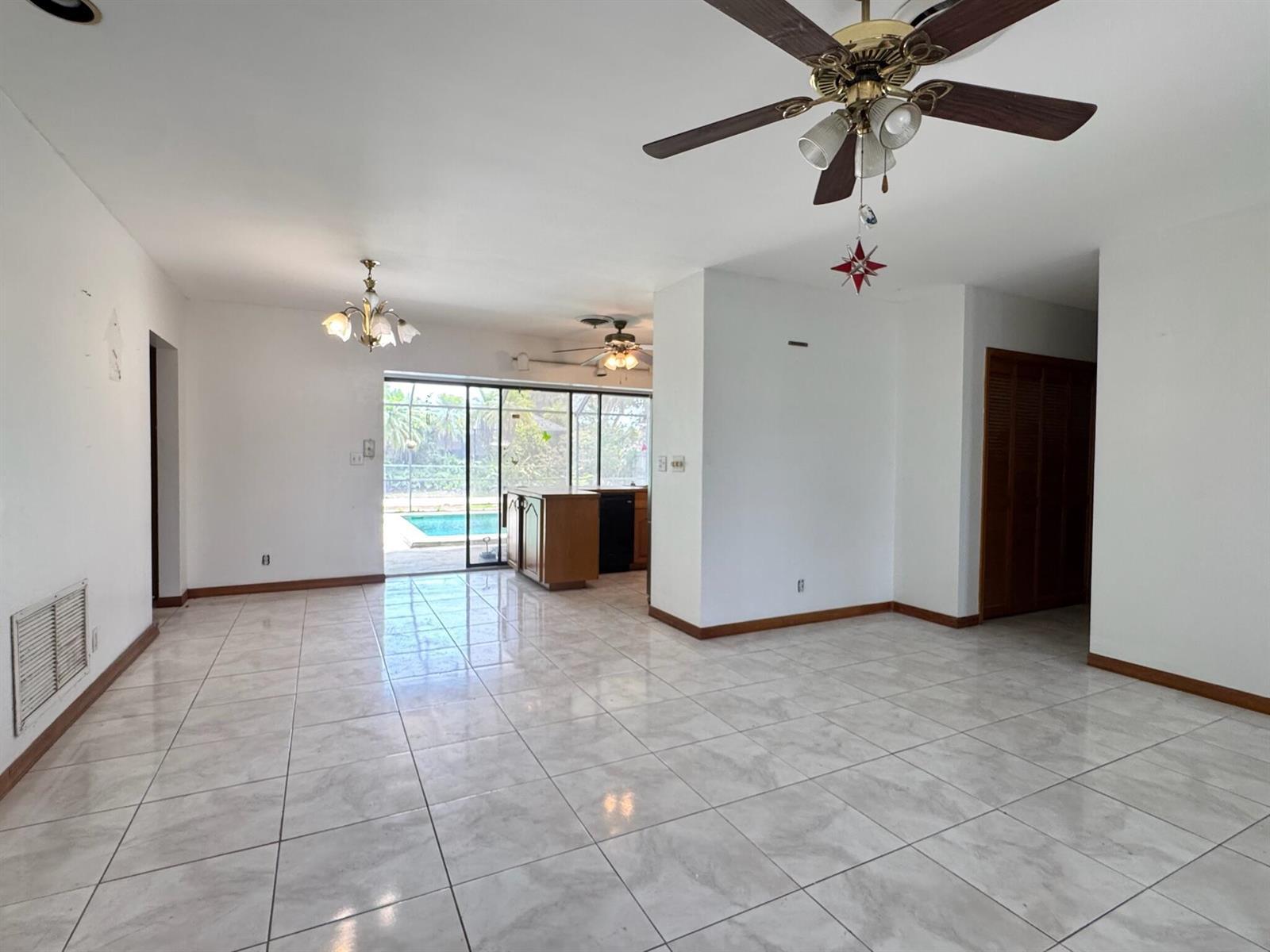 21045 Condado Road, Cutler Bay FL 33189 photo 2