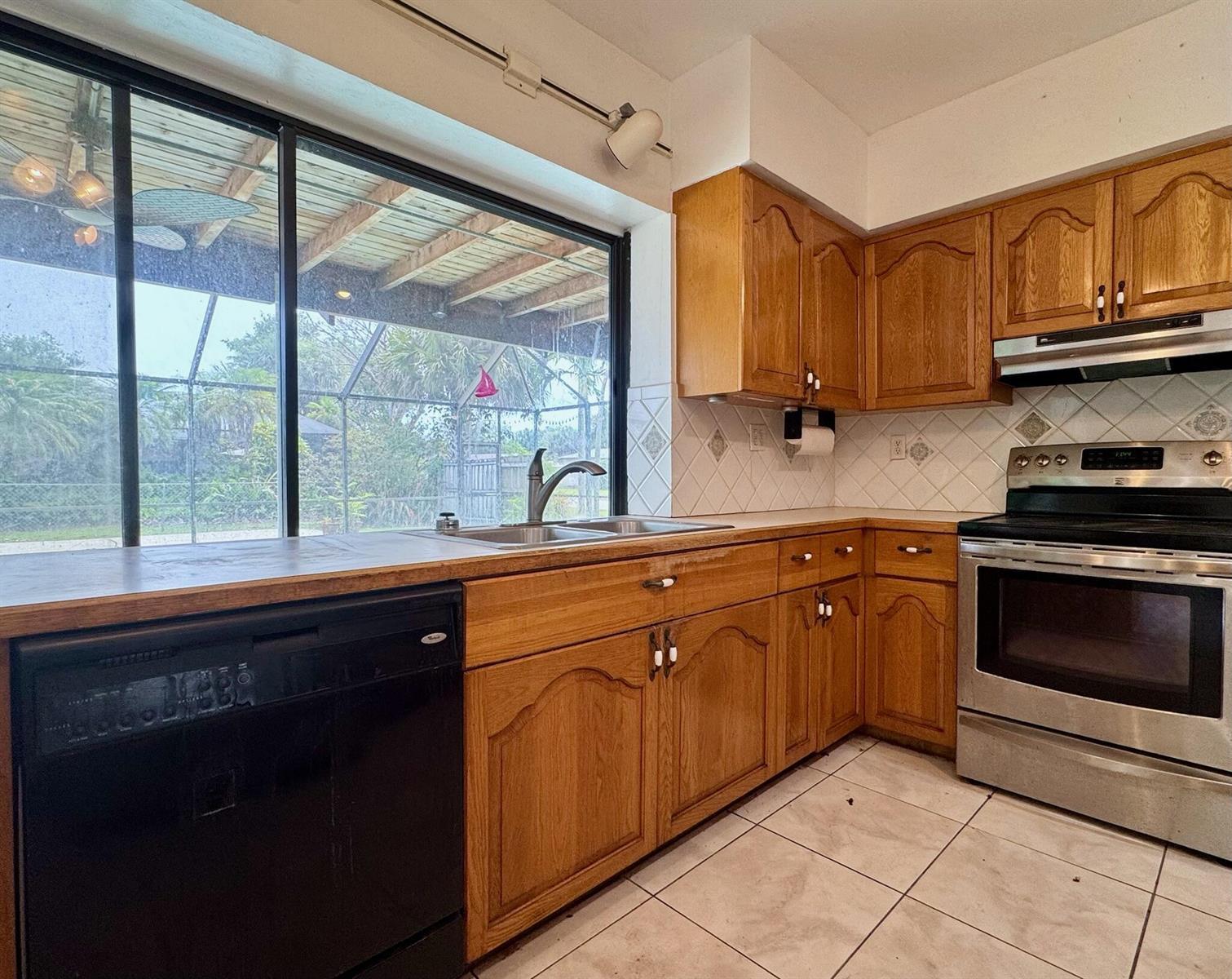21045 Condado Road, Cutler Bay FL 33189 photo 5