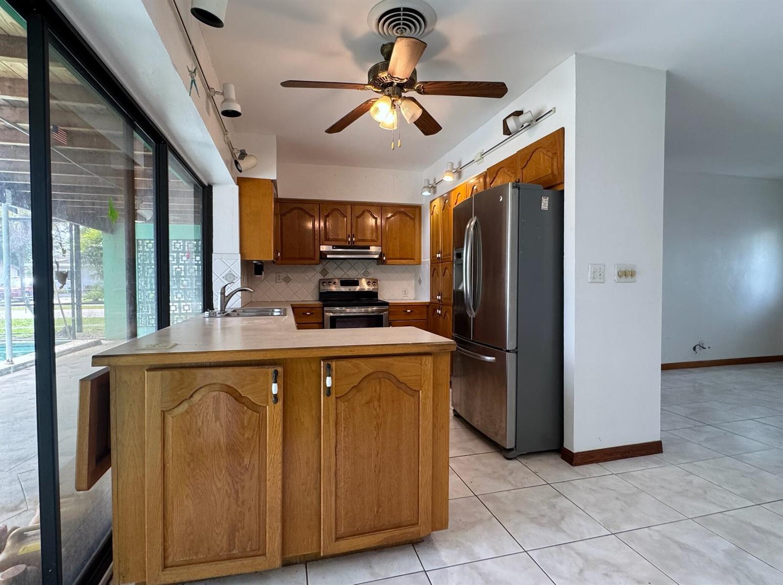 21045 Condado Road, Cutler Bay FL 33189 photo 4
