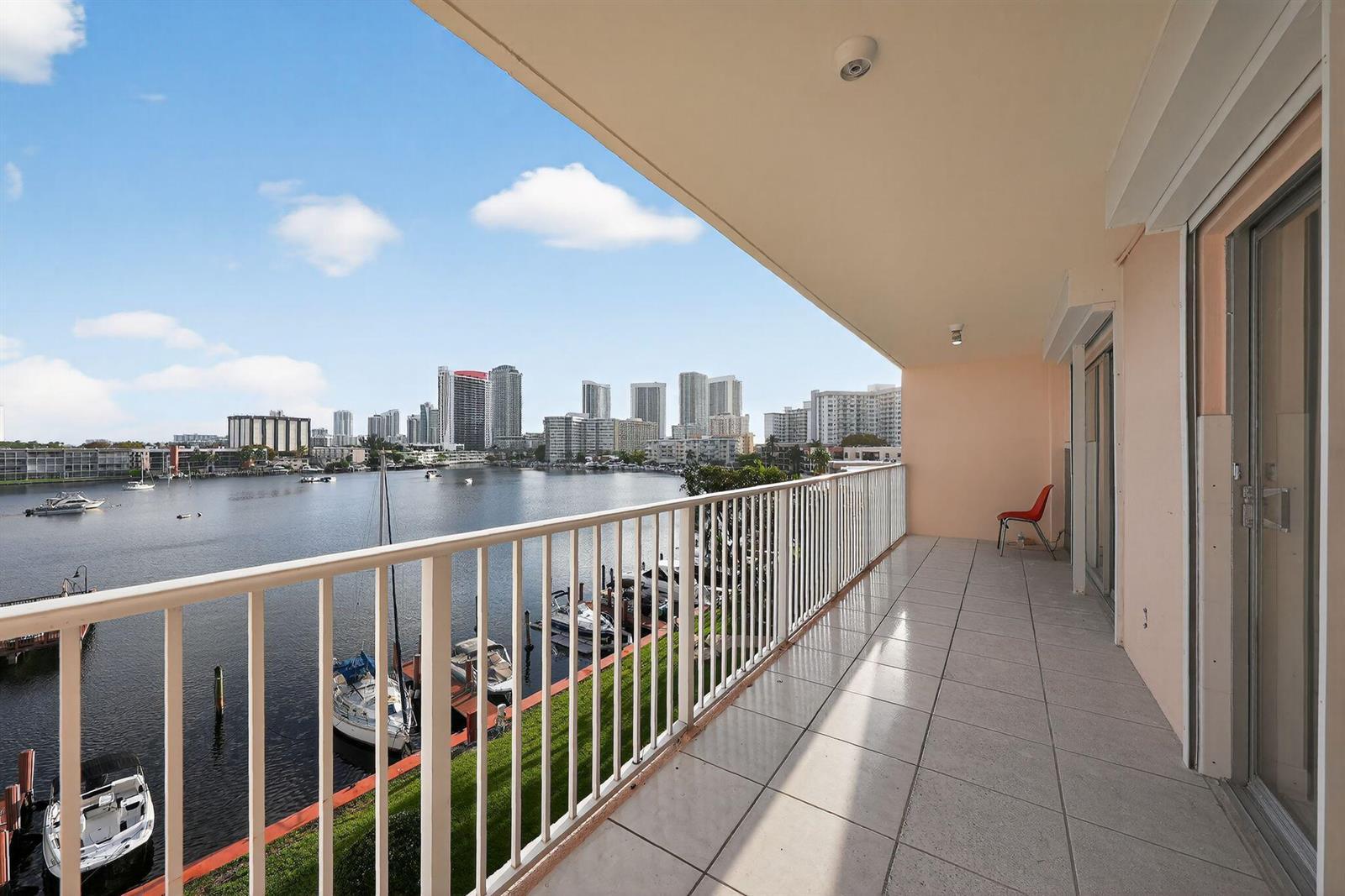 400 Golden Isles Drive # 37, Hallandale Beach FL 33009