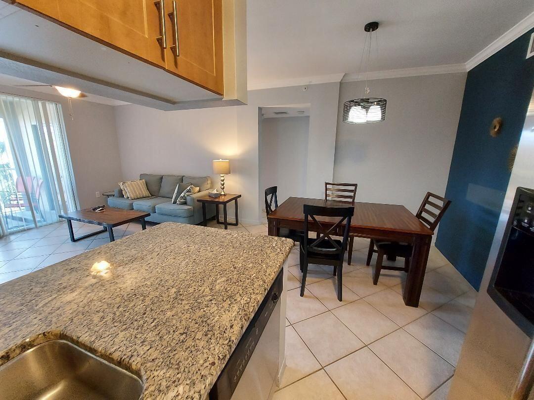 6482 Emerald Dunes Drive # 301, West Palm Beach FL 33411