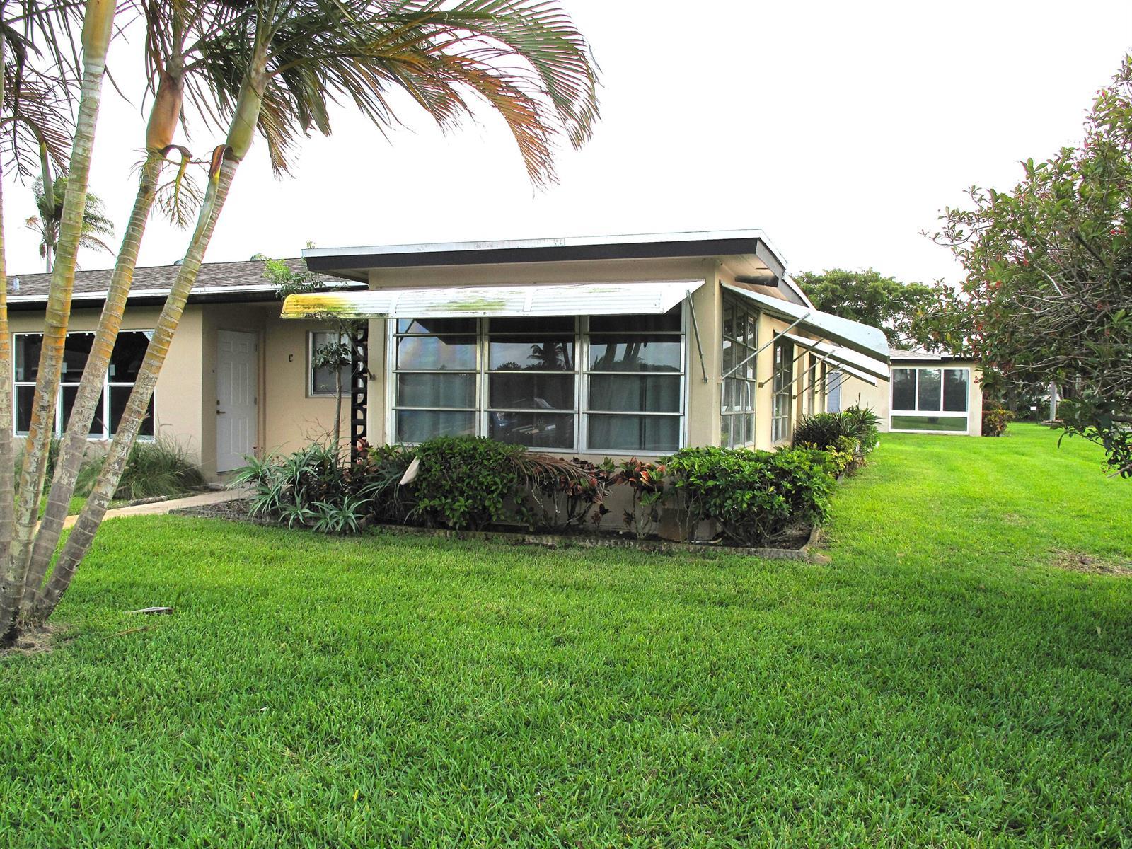 892 N High Point Boulevard N # D, Delray Beach FL 33445 photo 3