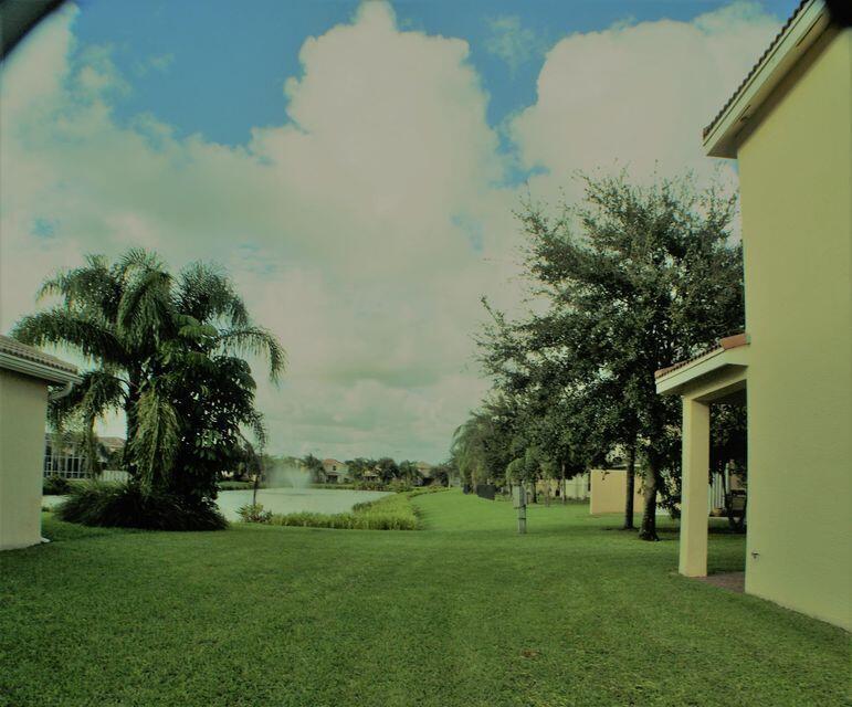 8887 Chestnut Ridge Way, Boynton Beach FL 33473 photo 2
