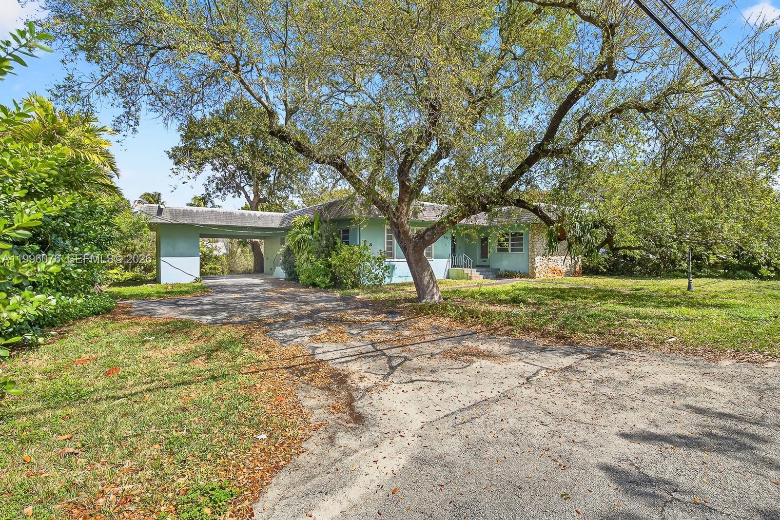 985 NE 84th St, Miami FL 33138 photo 2
