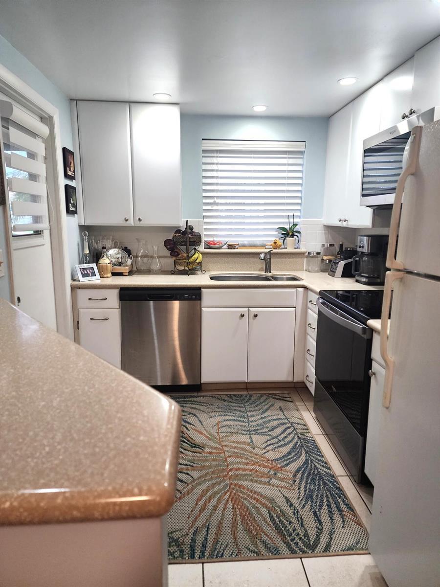 804 SE 7th Street # 101, Deerfield Beach FL 33441 photo 2