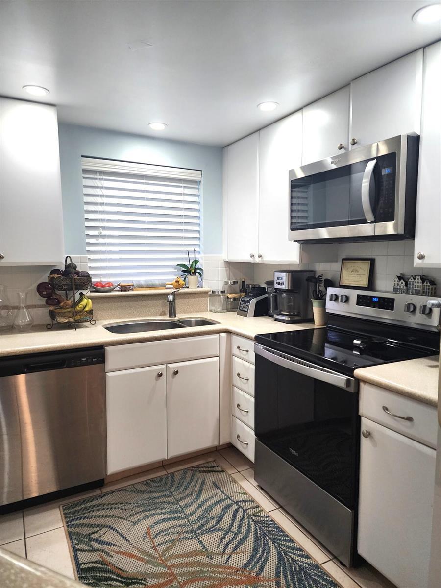 804 SE 7th Street # 101, Deerfield Beach FL 33441 photo 3