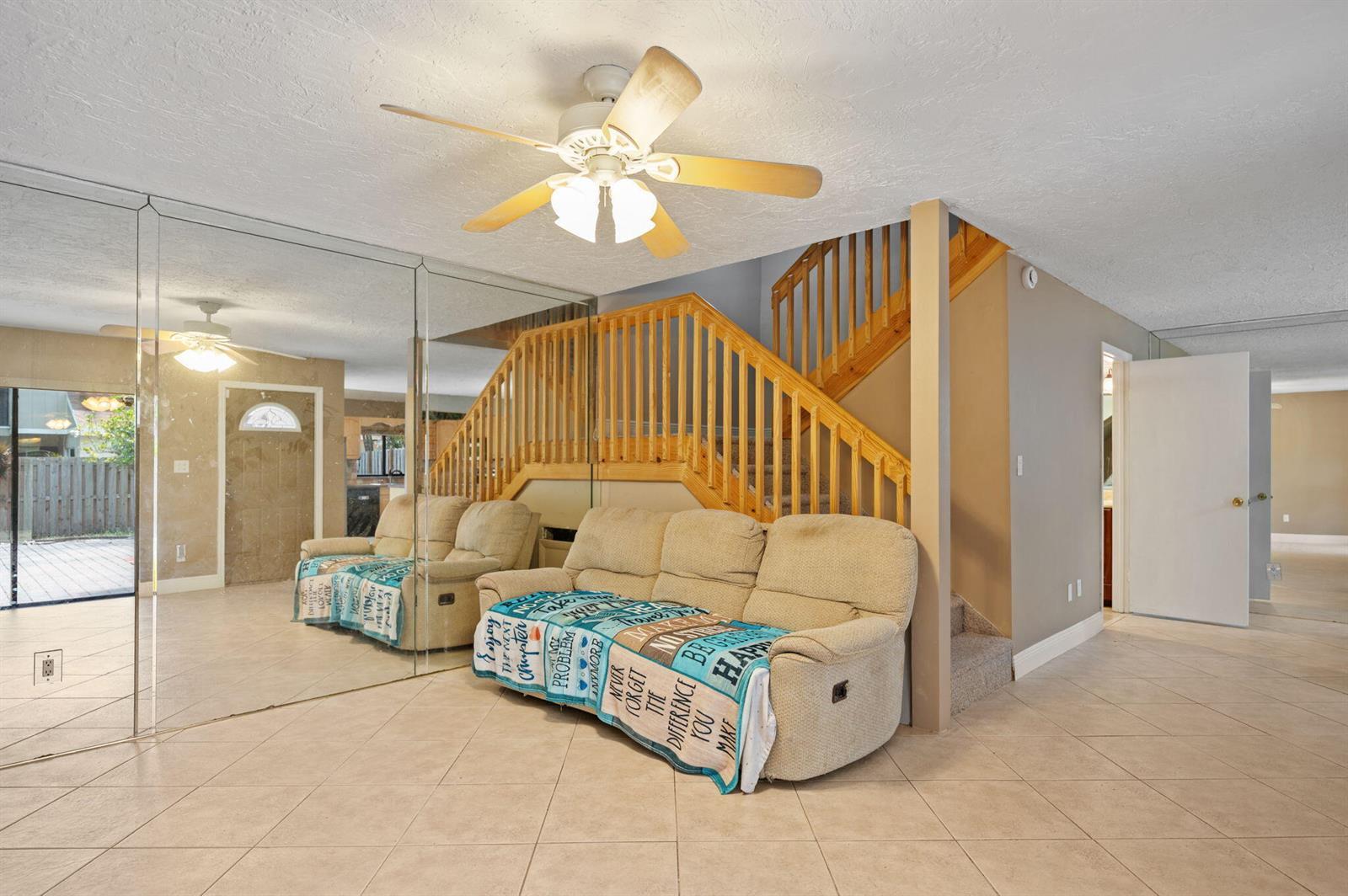 620 Commodore Drive, Plantation FL 33325 photo 5