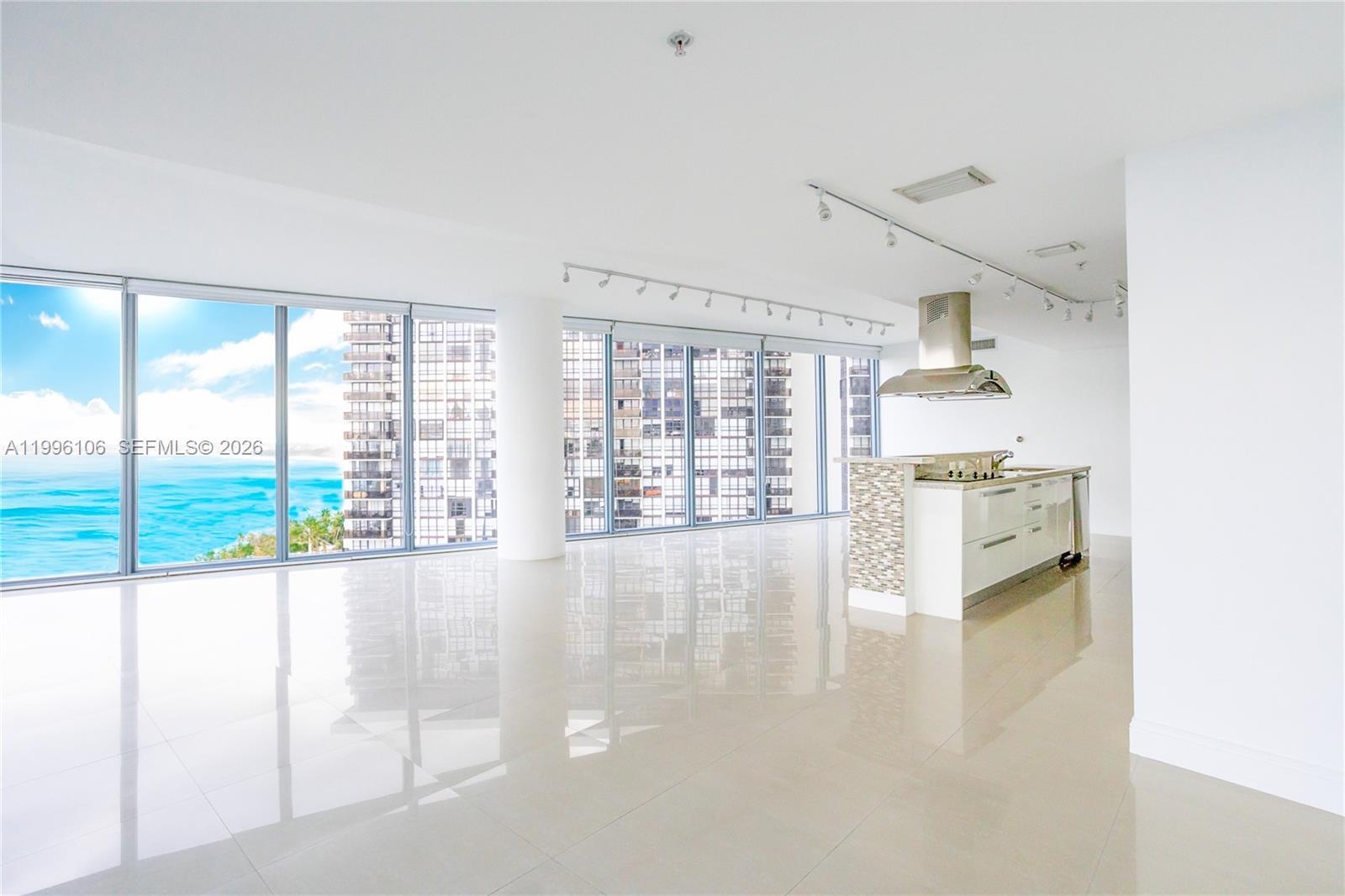 601 NE 36th St # 812, Miami FL 33137 photo 2