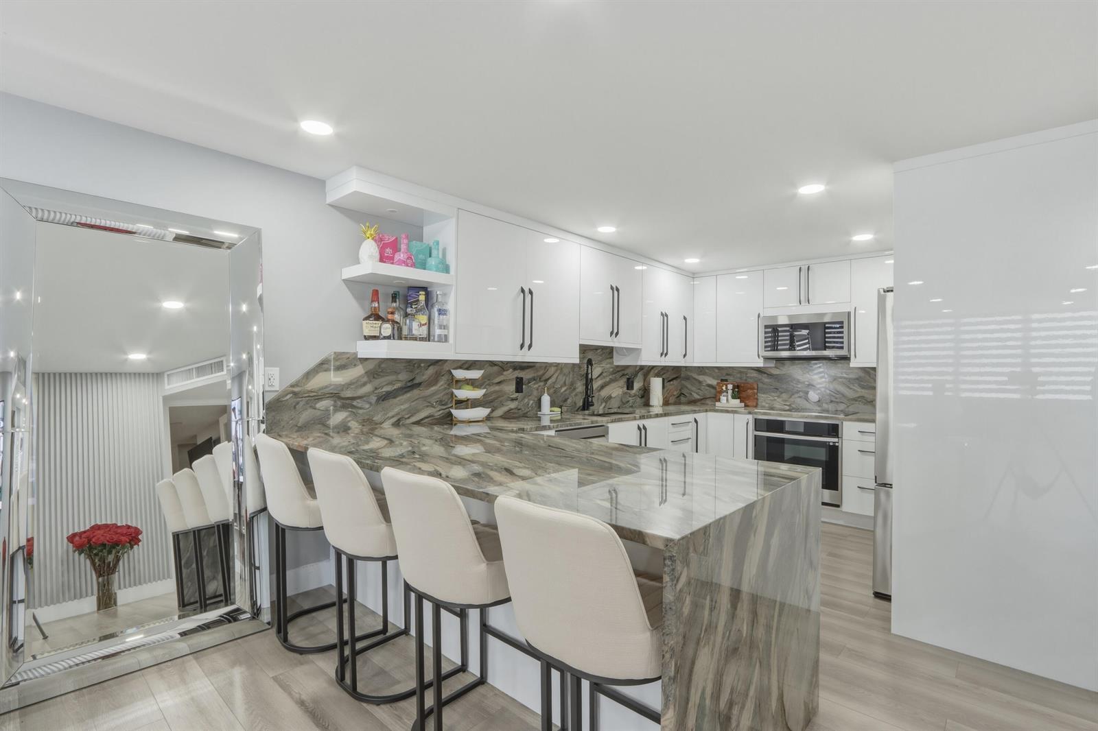 6039 Collins Avenue # 609, Miami Beach FL 33140 photo 3