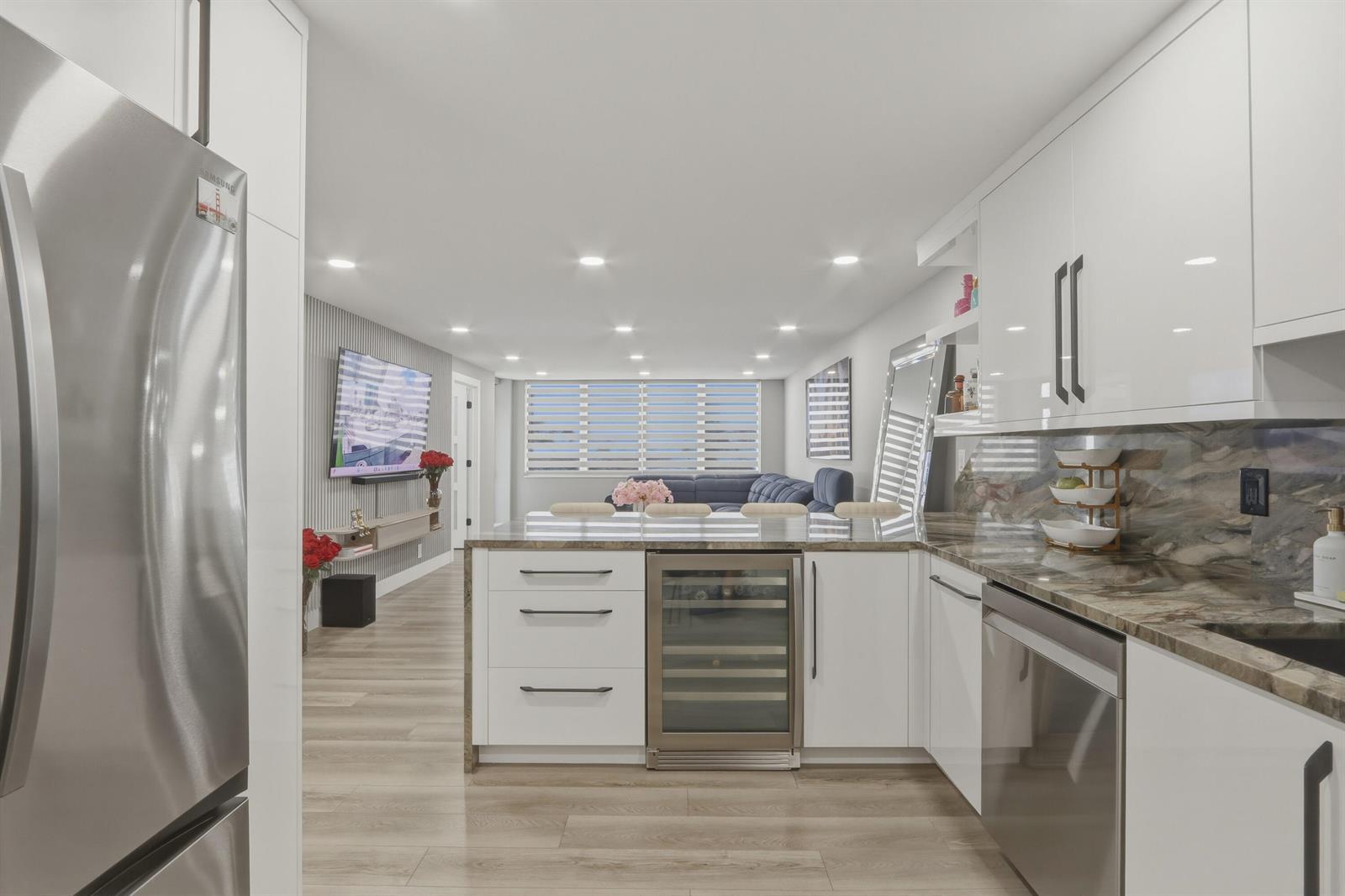 6039 Collins Avenue # 609, Miami Beach FL 33140 photo 5