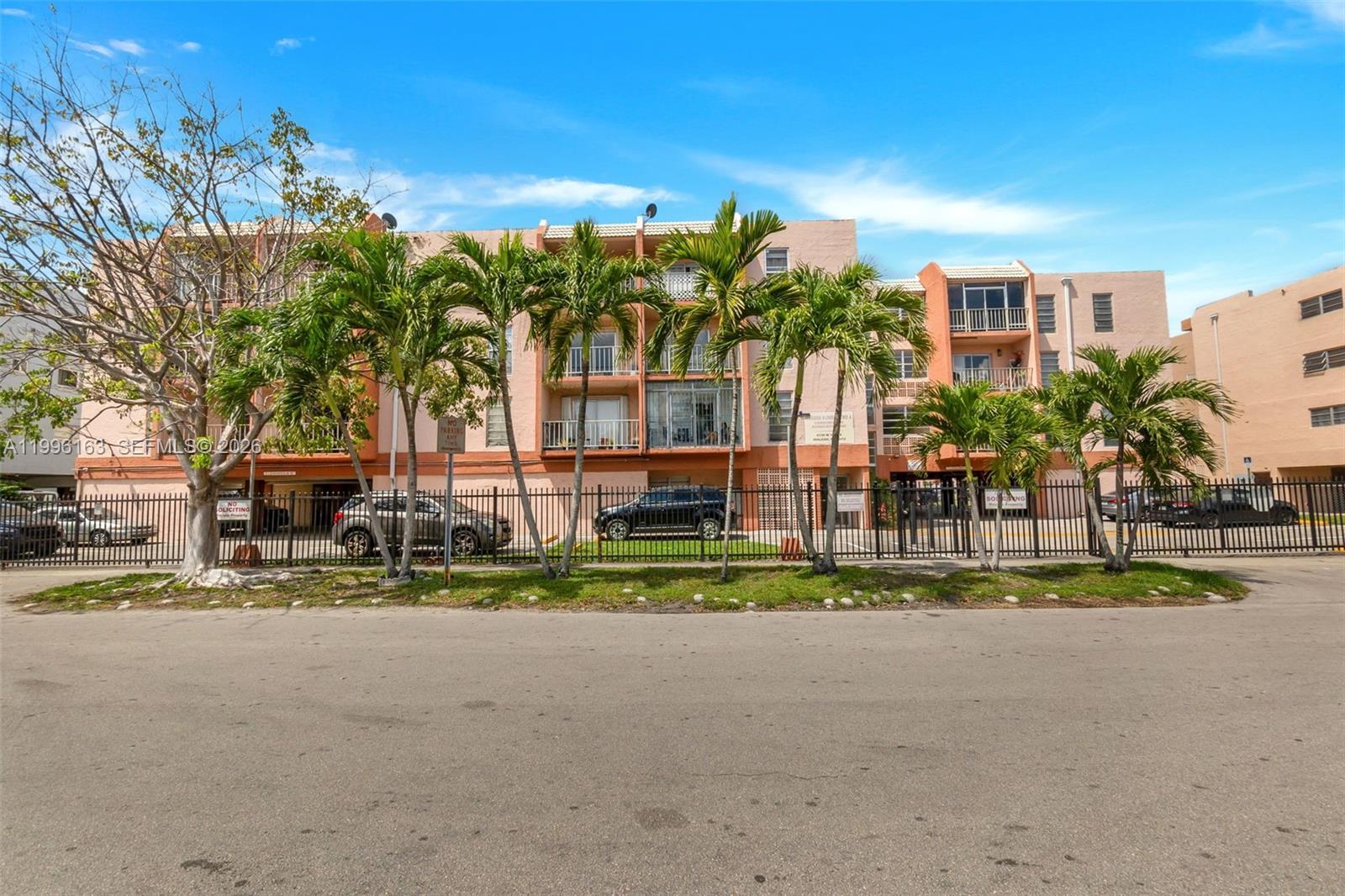 6130 W 19th Ave # 301, Hialeah FL 33012
